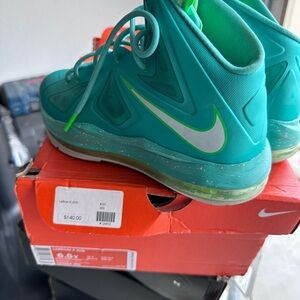 Nike Kids Turquoise Sneakers